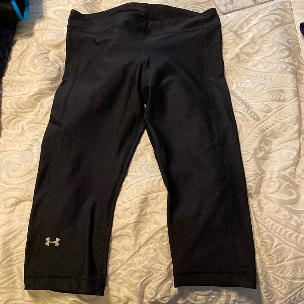 Under armour cropped leggings